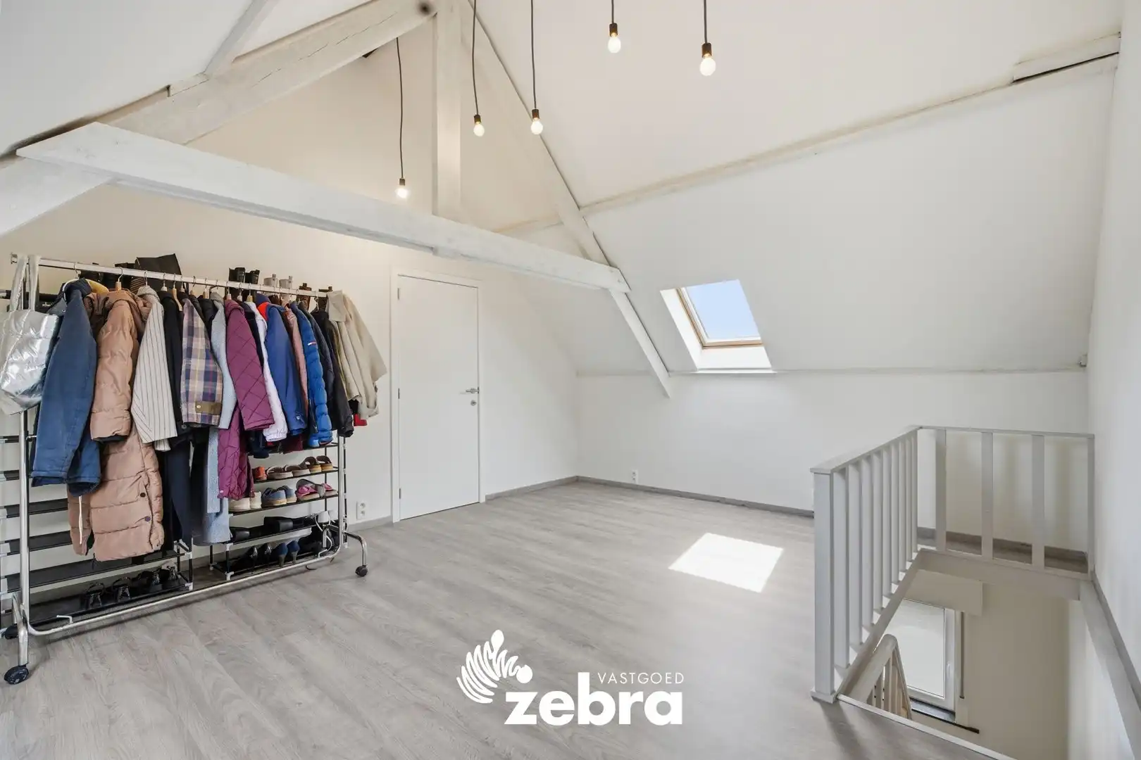 Instapklare gezinswoning met 3 slaapkamers en tuin in Waregem! foto 21