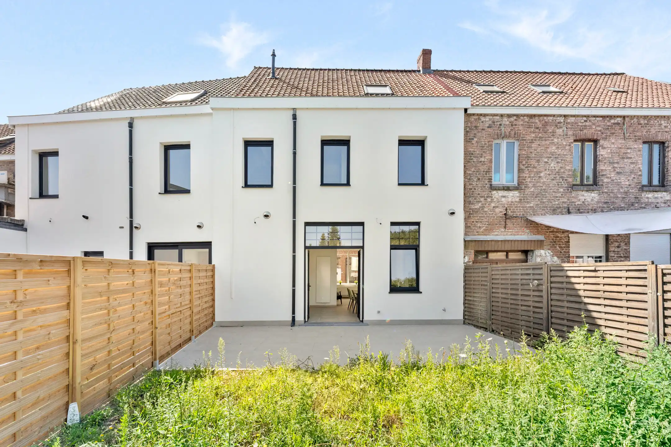 Instapklare topper met 5 slaapkamers en tuin in Moen foto 8