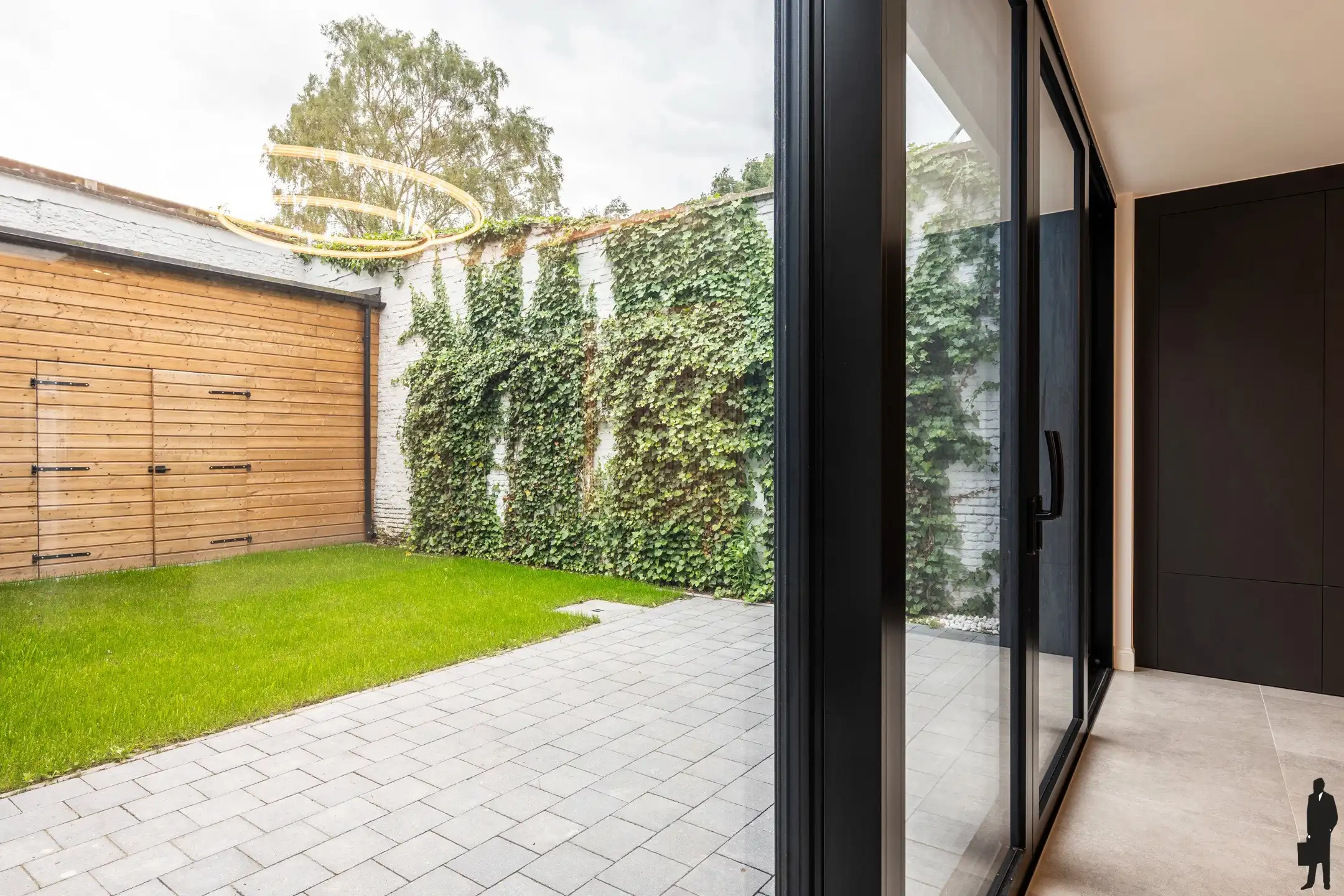Luxe gerenoveerde woning met 4 slpk, 2 bdk en zonnige tuin foto 13
