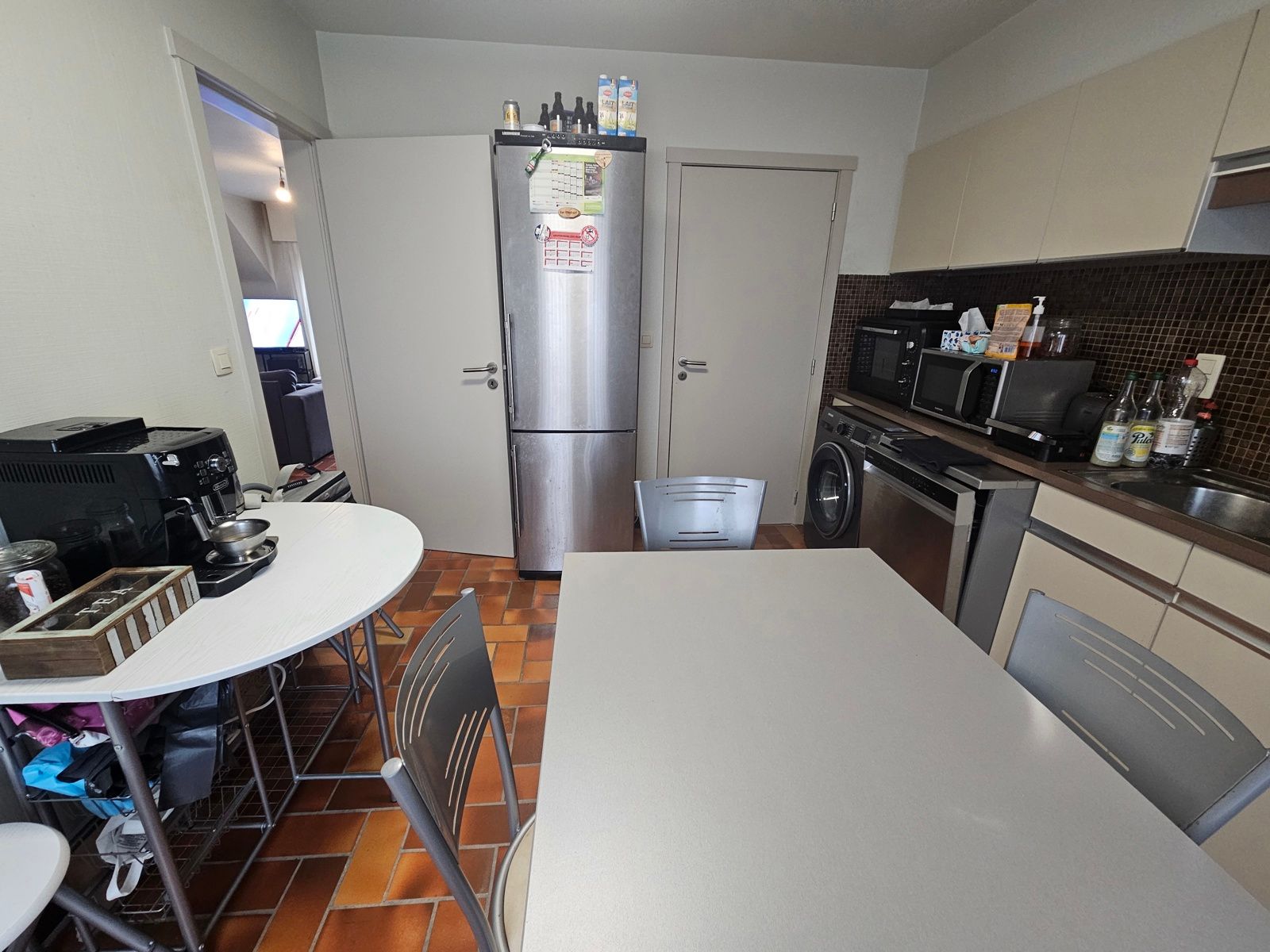 Ruim appartement met 3 slaapkamers ! foto 9