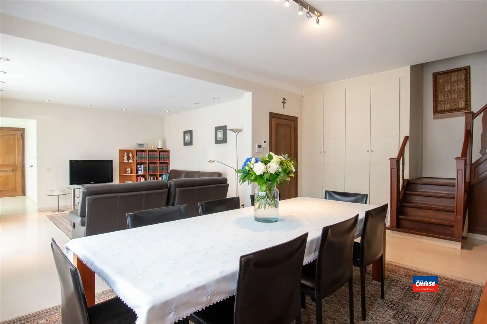 Woonhuis | twee appten + tuin + P  foto 5