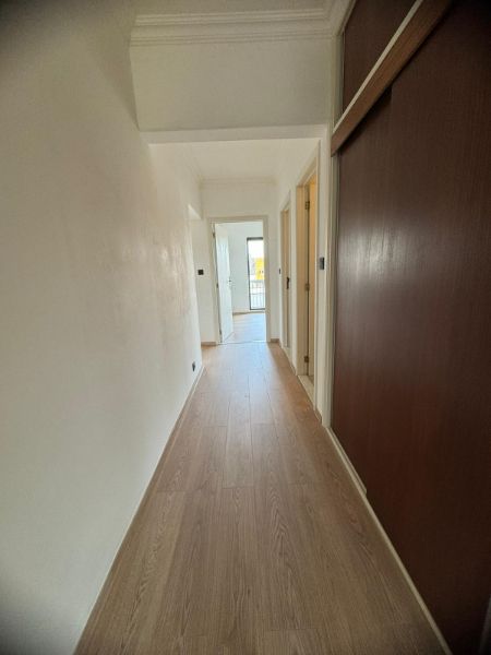 Appartement met 3 slaapkamers en garage in hartje Genk foto 8