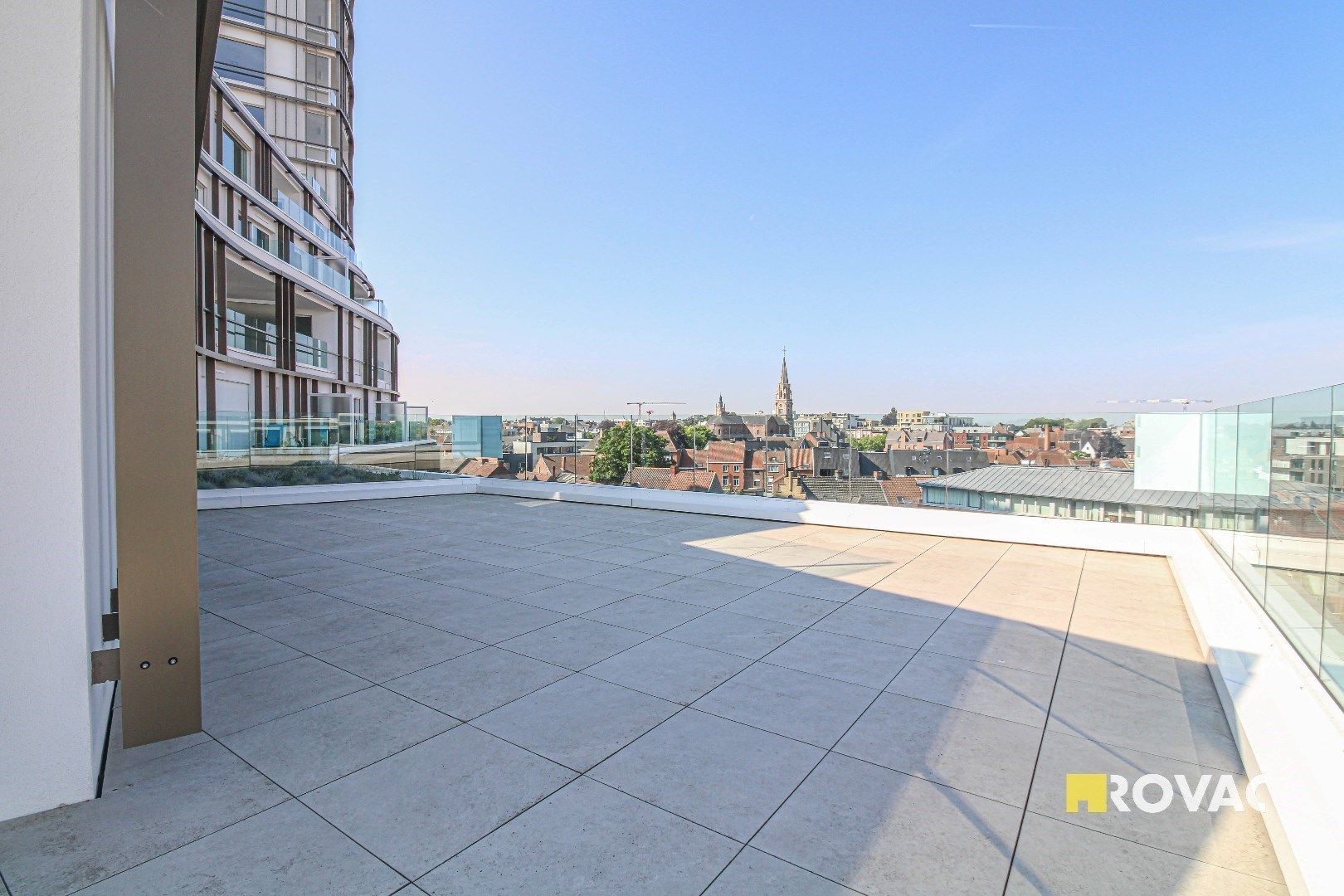 Uniek appartement met prachtig terras en garage! foto 13