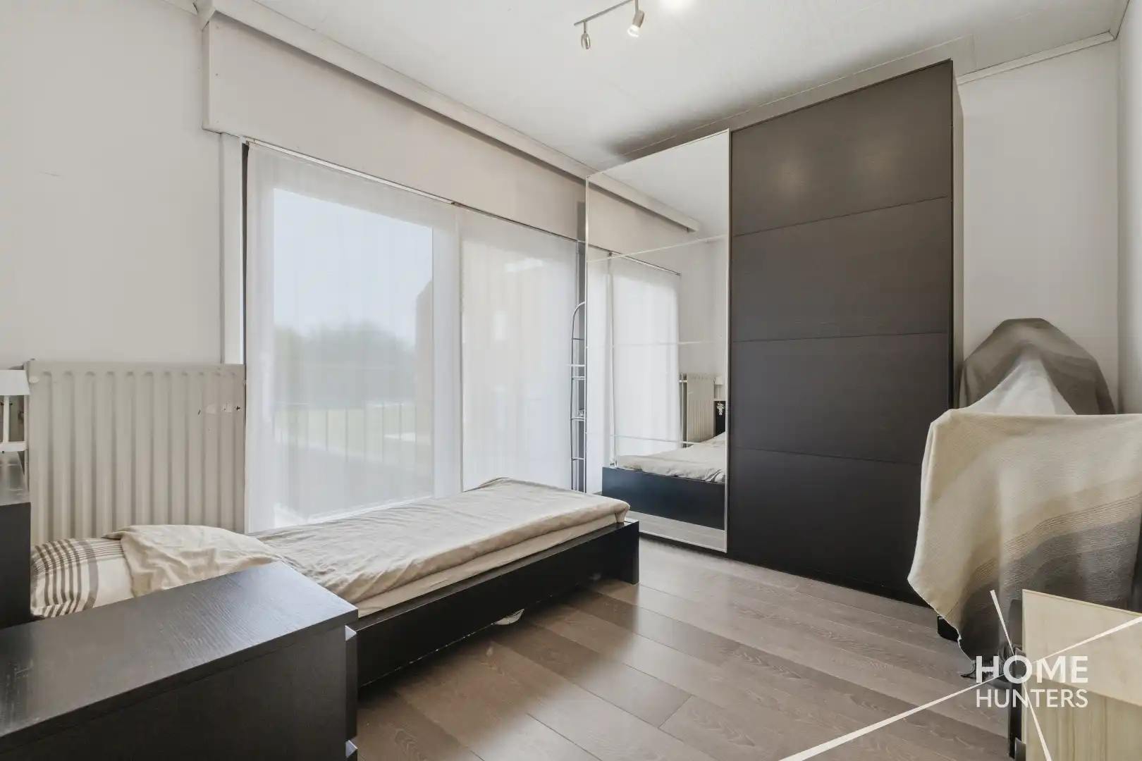 RUSTIG GELEGEN BUNGALOW MET RUIME TUIN EN VEELZIJDIGE KELDERRUIMTE foto 20