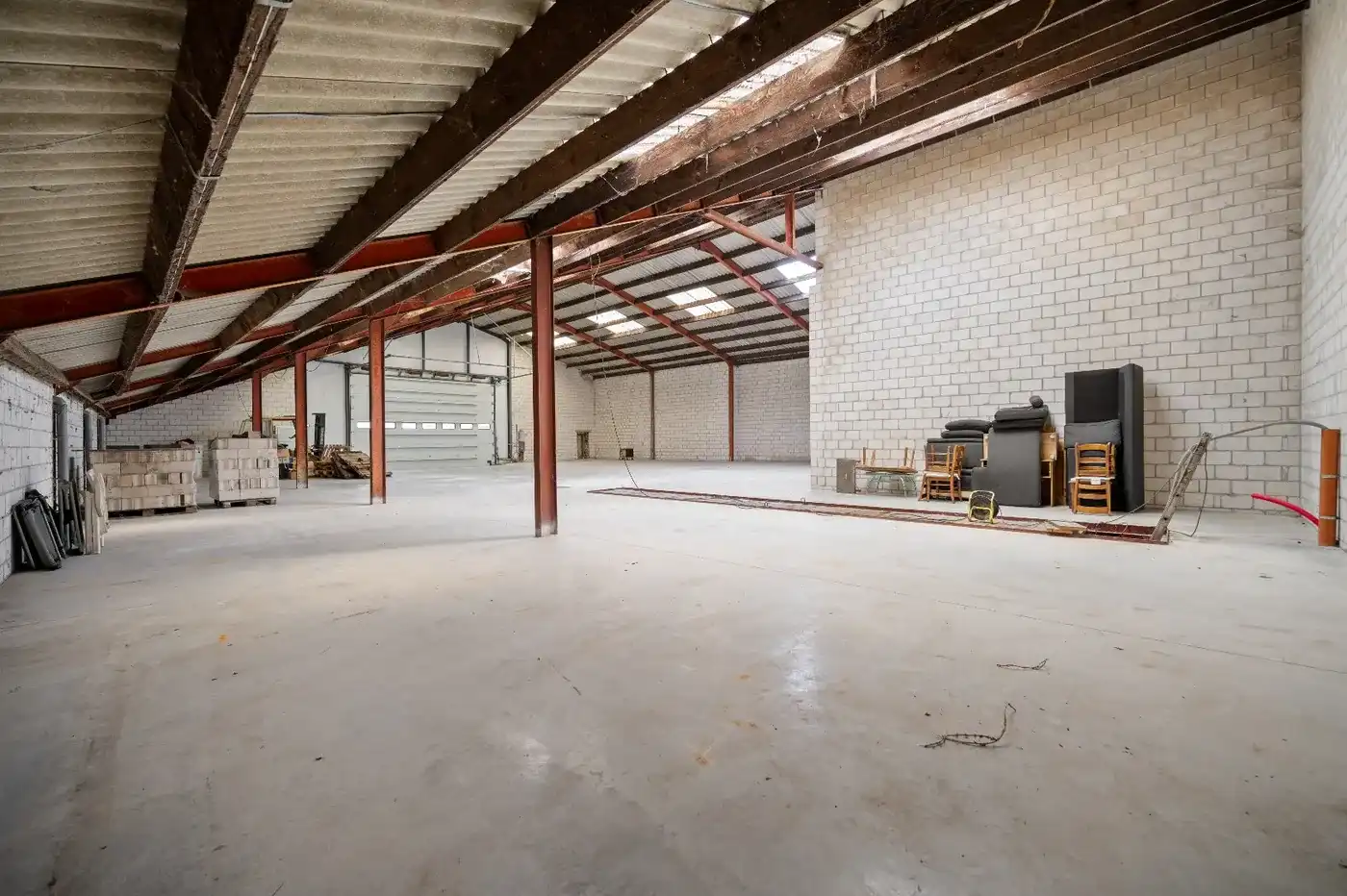 Te renoveren woning met ruime loods en stockagemogelijkheden  foto 25