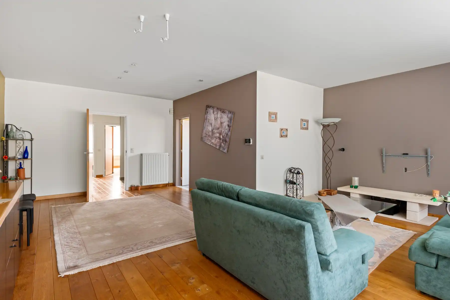 Lichtrijk appartement met garage op uitstekende ligging foto 6