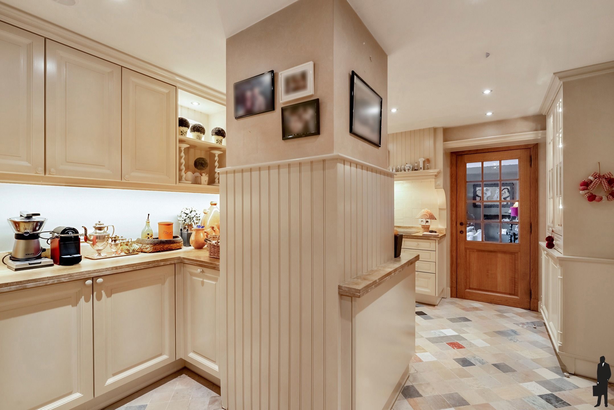 Exclusief appartement van 244m² op de Grote Markt foto 10