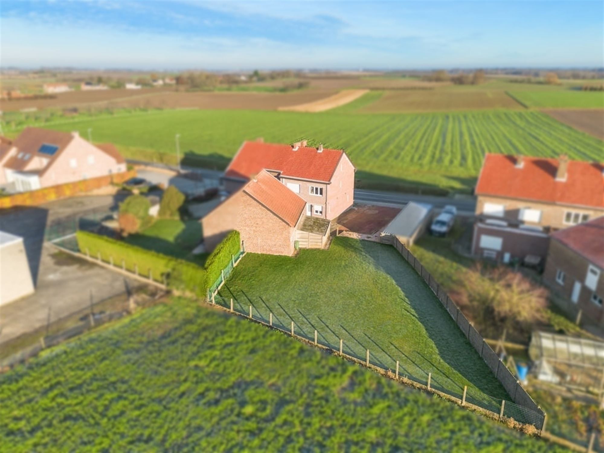 GEZELLIGE INSTAPKLARE GEZINSWONING MET GARAGE IN BOEKHOUT foto 6