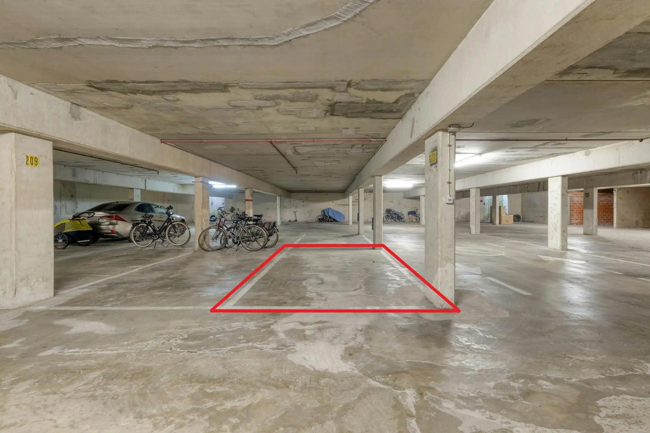 Ondergrondse staanplaats in Dynastielaan 36 te De Panne foto 2