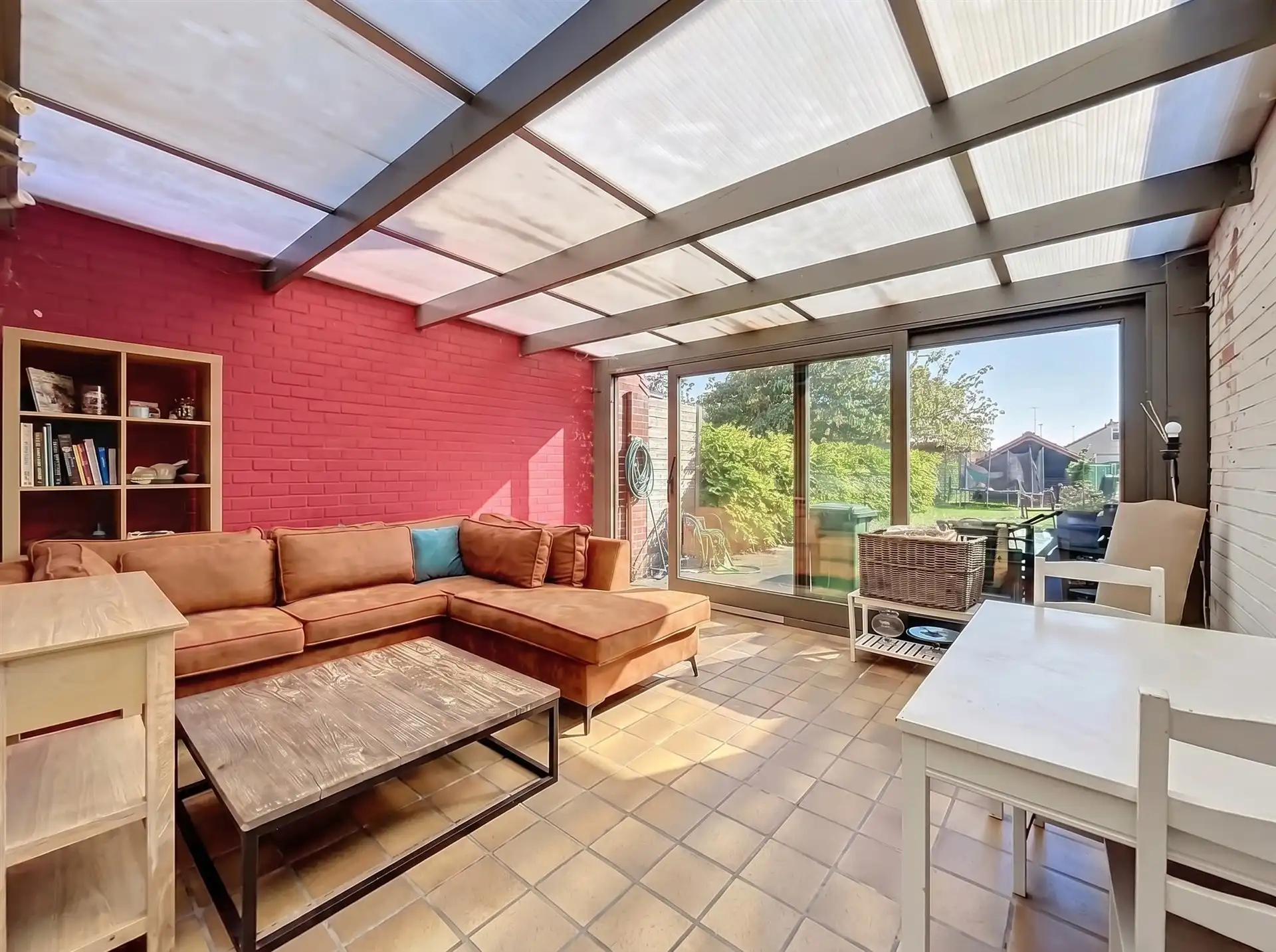 Prachtige gezinswoning met 3 slaapkamers en grote tuin  in hartje Sint-Niklaas! foto 3