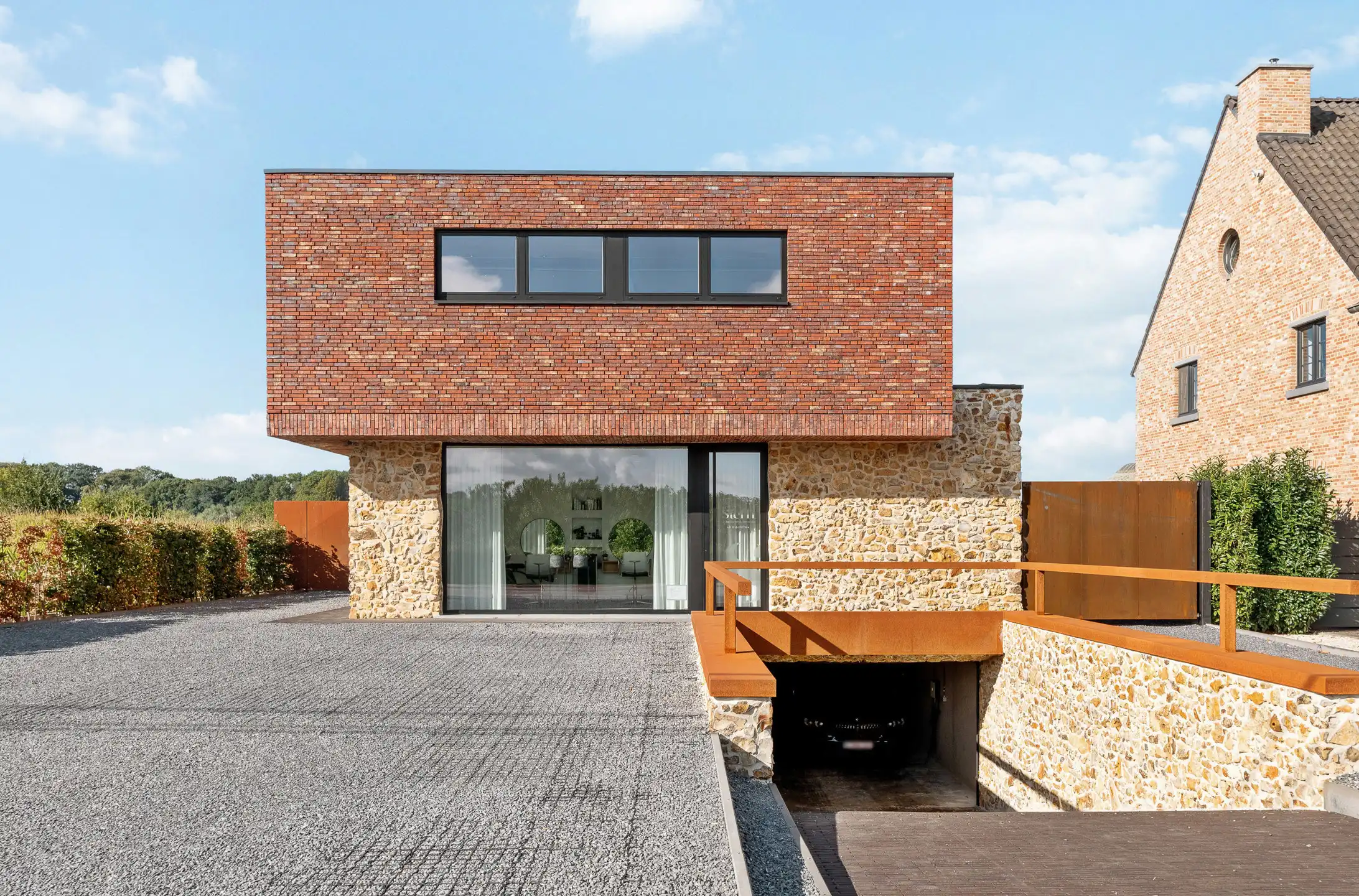 Exclusieve woning met zwembad te Moelingen foto 3