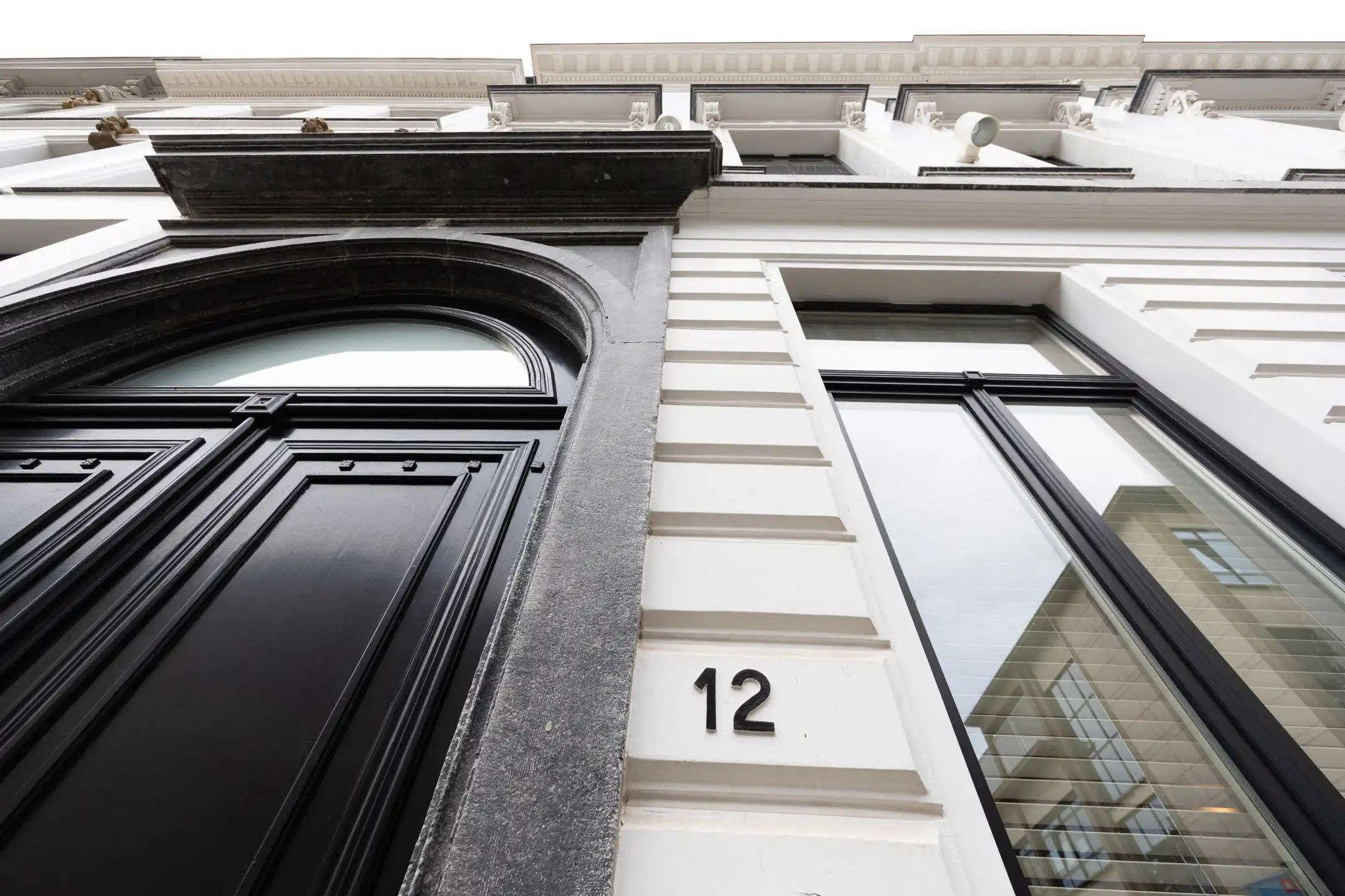 ANTWERPEN - Hoogwaardig gemeubeld appartement nabij het Zuid foto 4