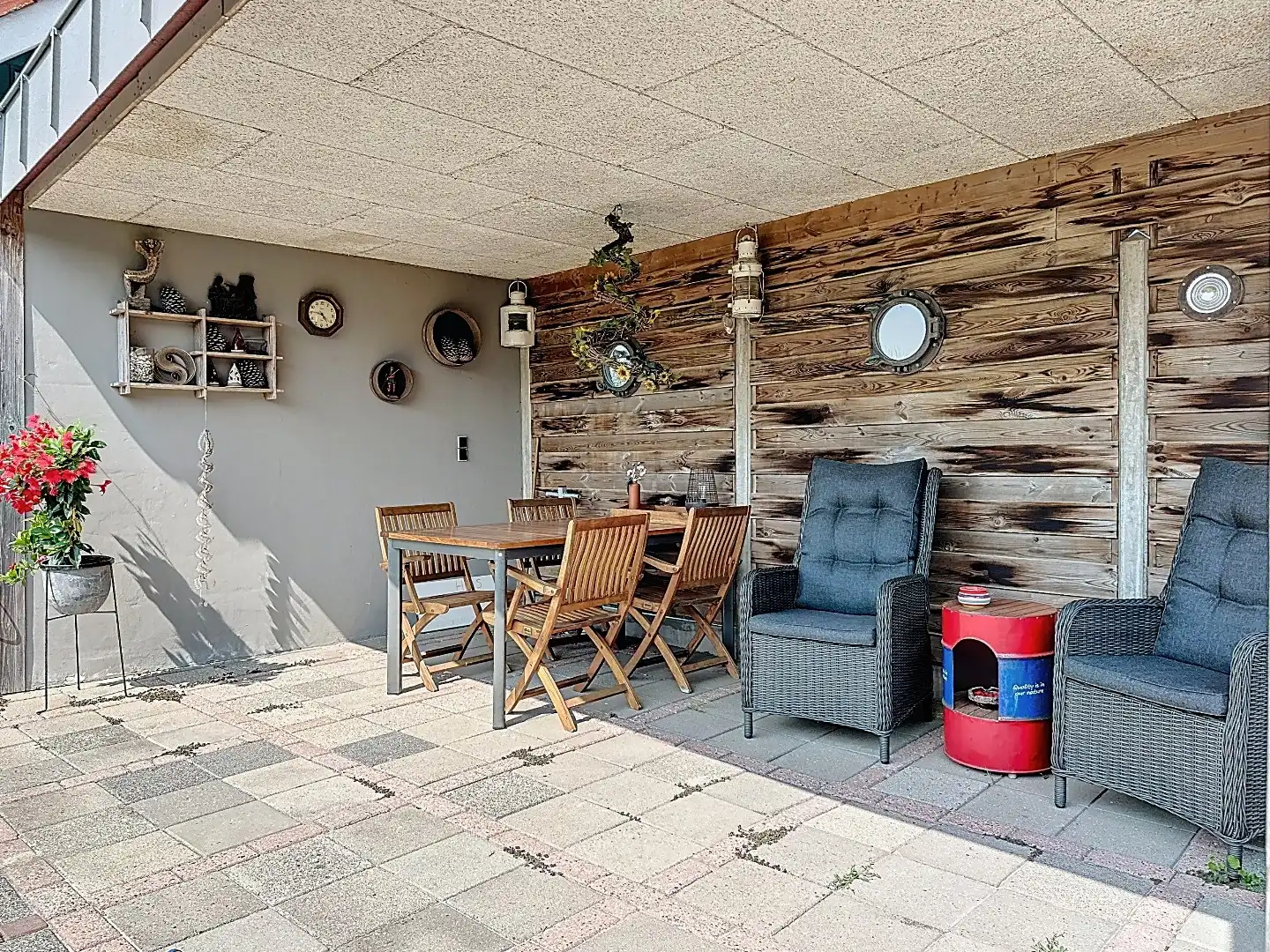 Charme met grote loods en dubbele garage  foto 27