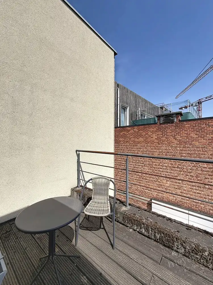 Veelzijdig handelspand met ruim triplex-appartement in hartje Hasselt foto 30