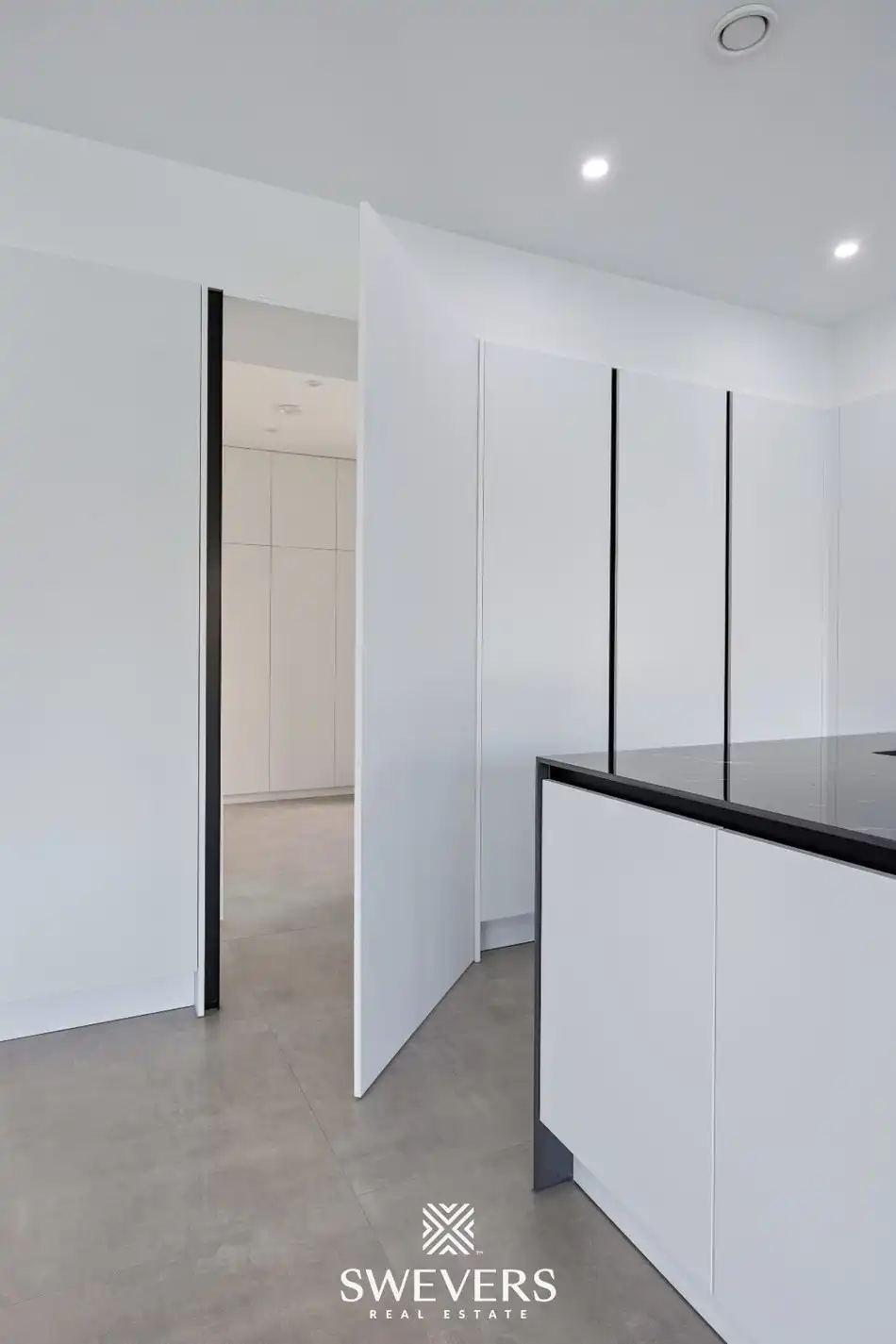 Exclusieve luxe villa (2023) met 6 slaapkamers op riant perceel in Zonhoven foto 14