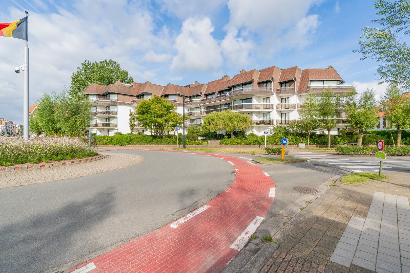 Luxueus gerenoveerde penthouse met groot zonneterras op wandelafstand van het Albertplein foto 26