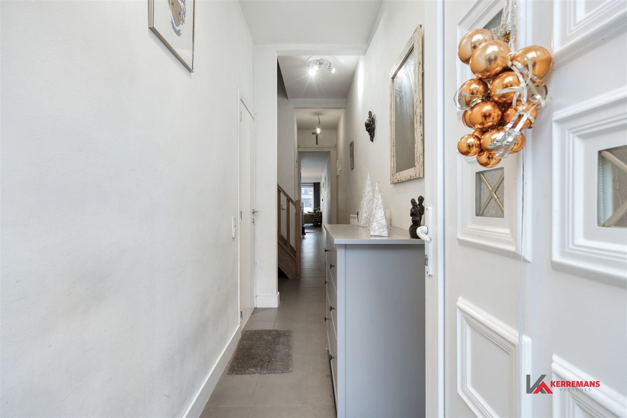 Woning met 2 (mogelijk 3) slaapkamers en tuin.  foto 2