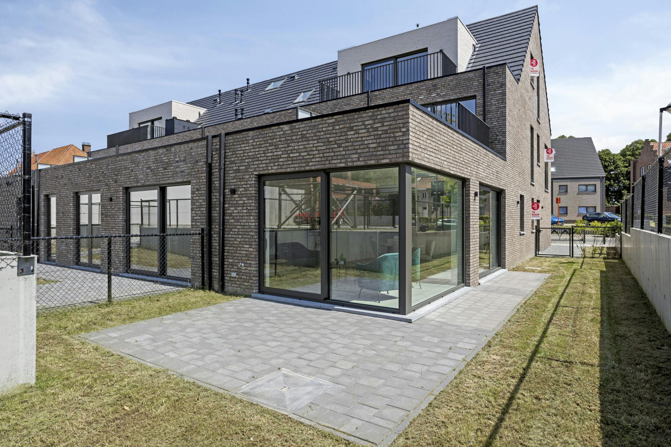INSTAPKLAAR BEN-APPARTEMENT IN BAZEL MET 2 SLAAPK. + TUIN foto 22