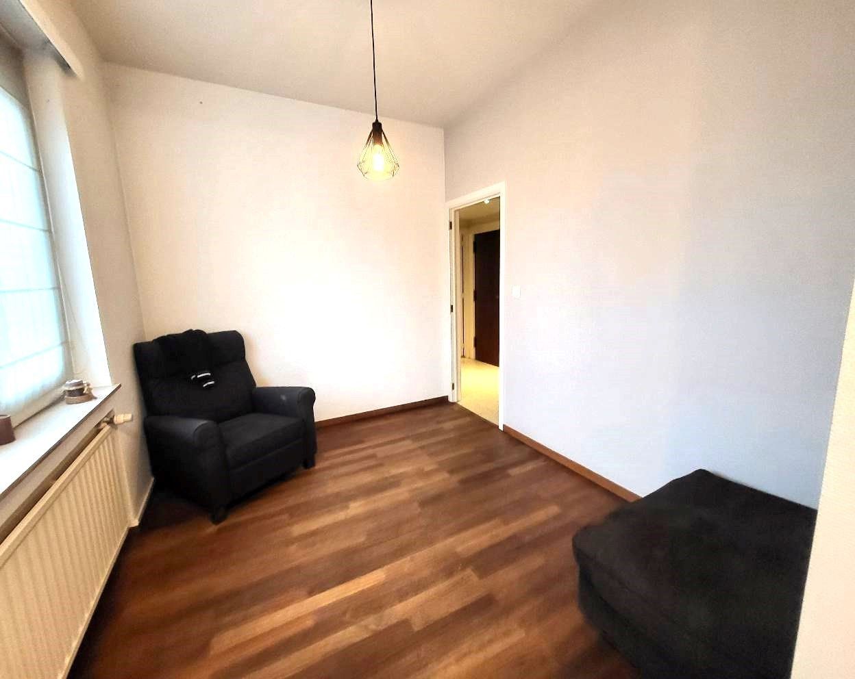 Ruim appartement met 3 slaapkamers. foto 13