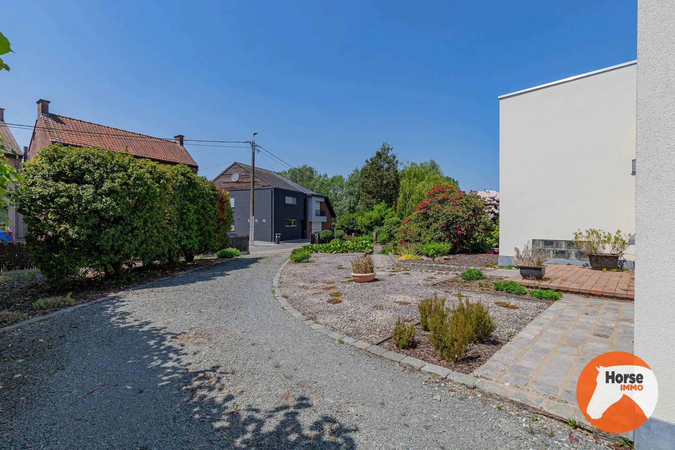 HILLEGEM -Architectenwoning met 3 slp/garage en weide op 48a foto 6