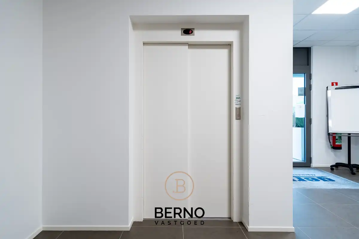 Kwalitatief bedrijfspand foto 3