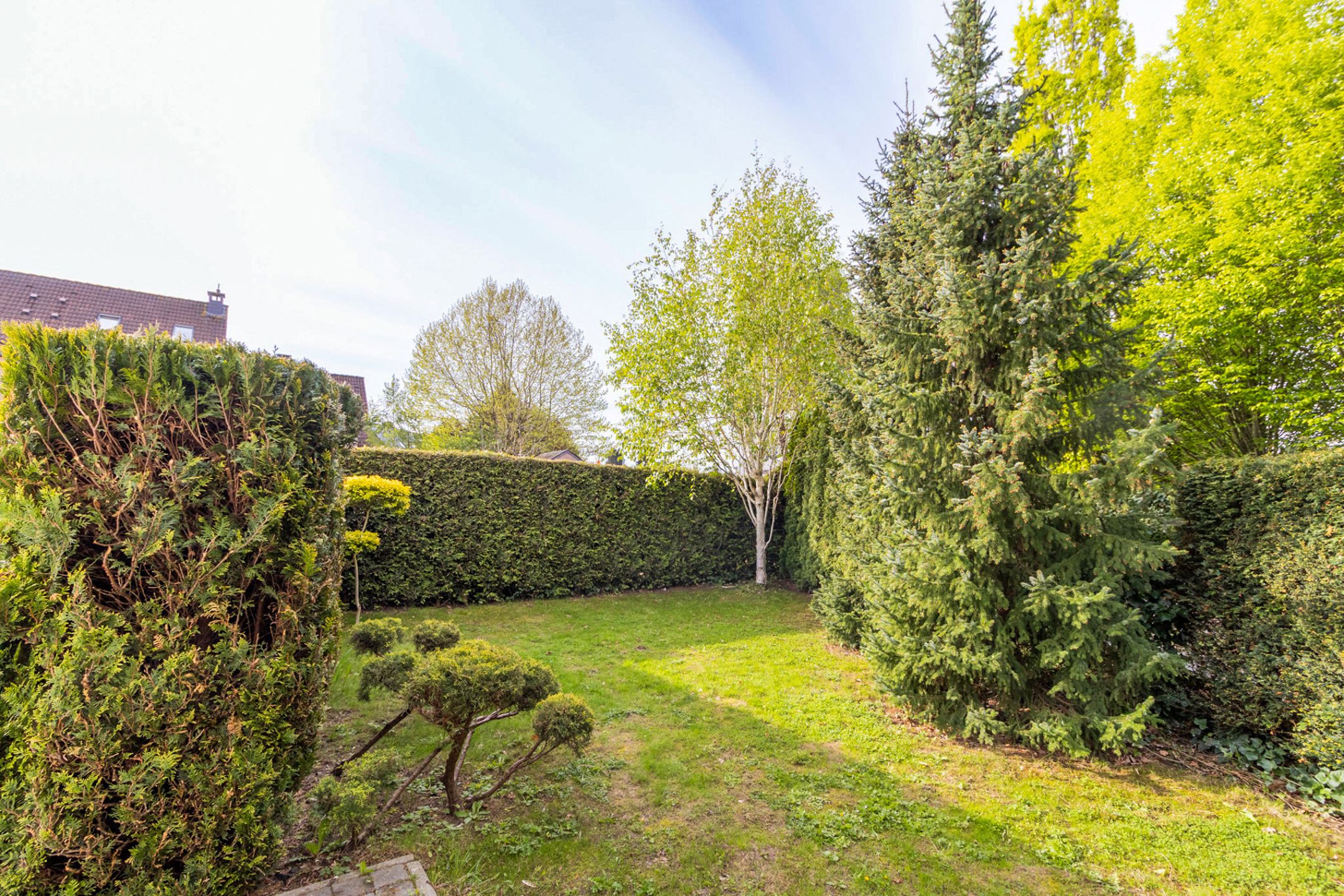 Mooie woning met 4 slaapkamers foto 24