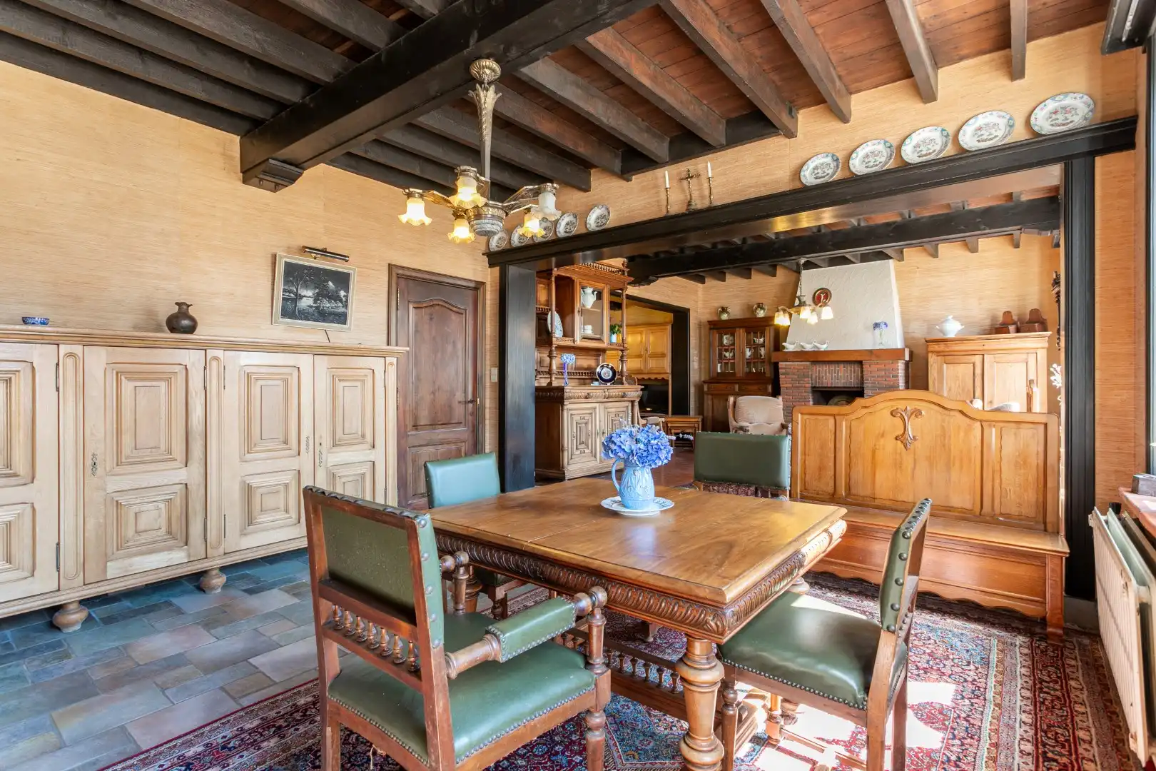 Charmante woning met karaktervolle binnenkoer te Beert foto 13