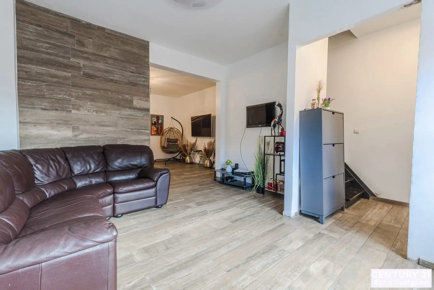 Ruime, gerenoveerde woning met 4 slpk en stadstuin foto 6
