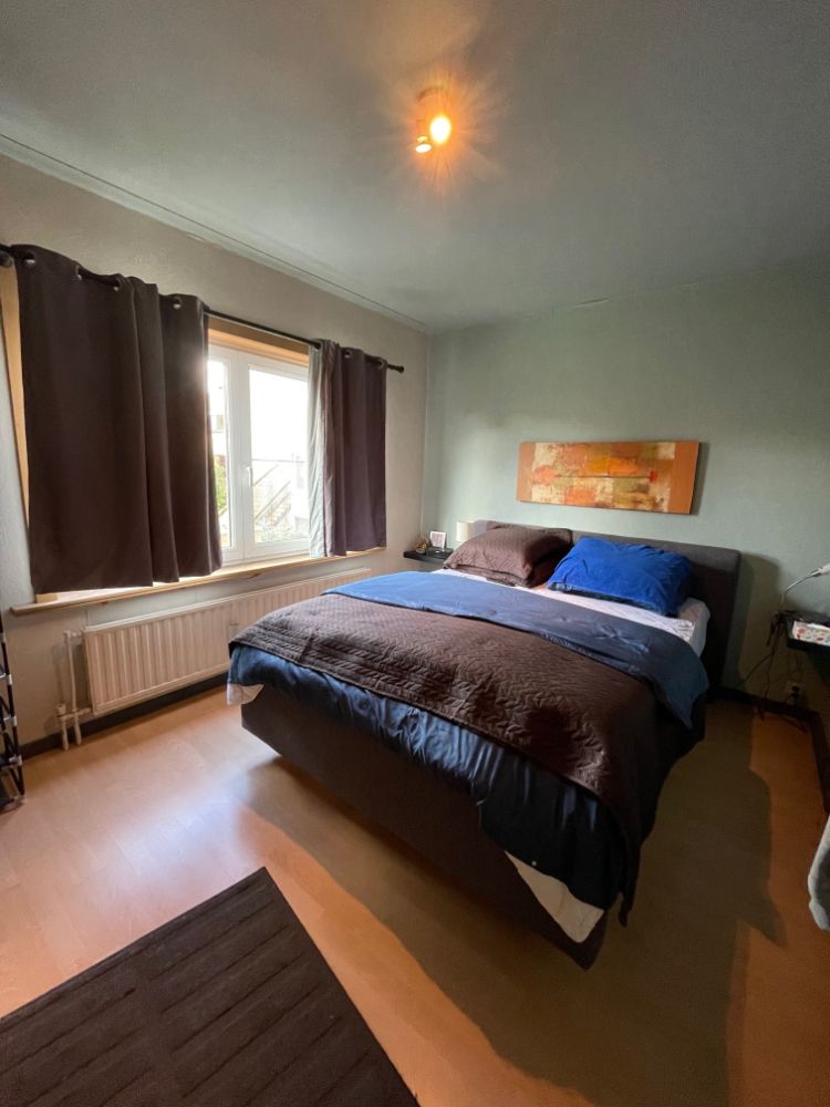 Ongemeubeld appartement met twee slaapkamers en ruime garagebox te Uitkerke. Het appartement ligt in een gebouw zonder lift. foto 11