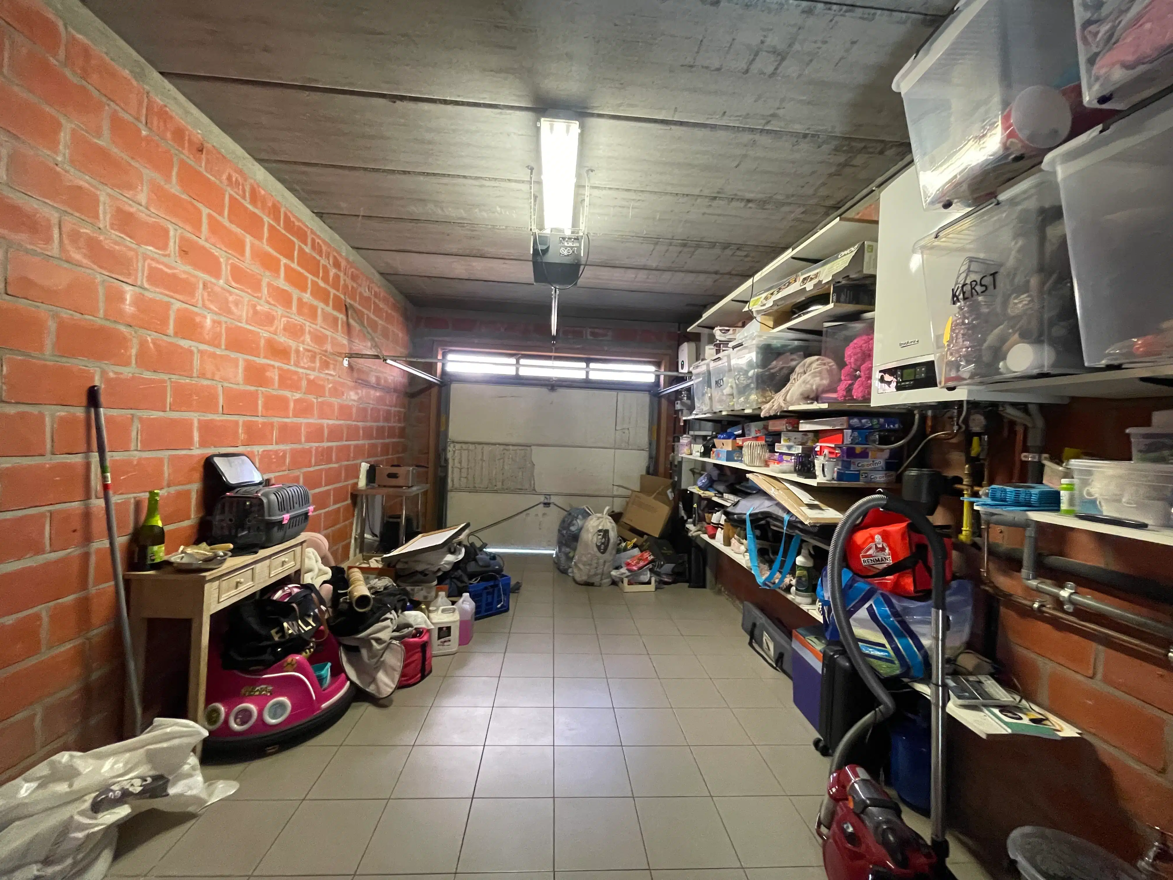 Aangename rijwoning met 3 slpk, nette tuin en 2 garages. foto 10