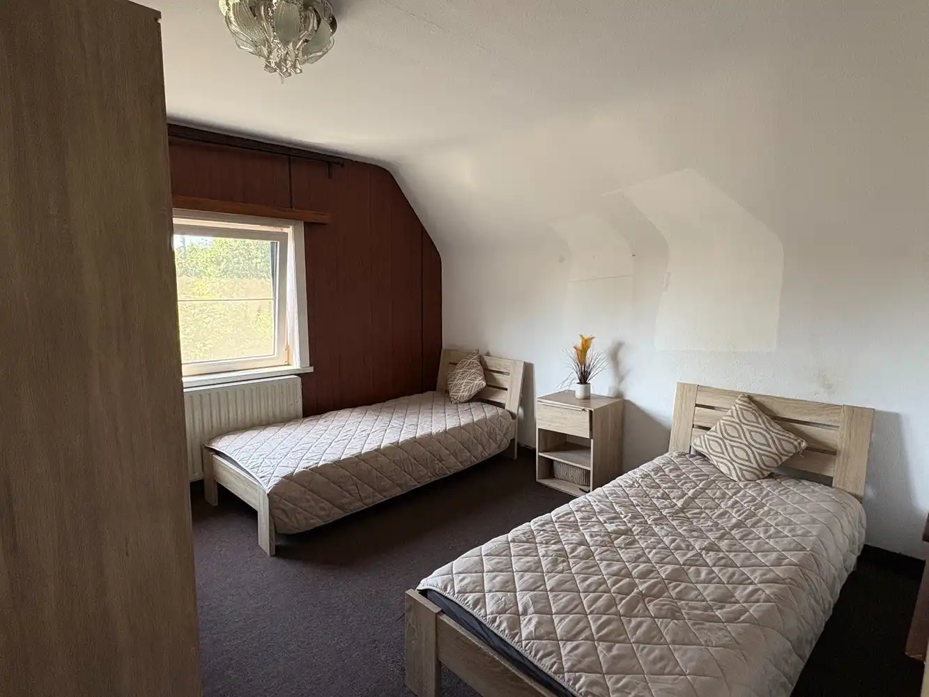 Goed gelegen ruime woning met 4 slk op mooi perceel van 9a30ca foto 15