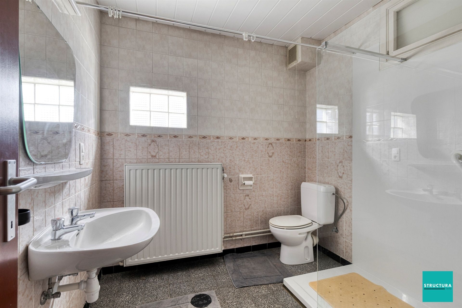 Woning met 4 kamers op terrein van 14a58ca foto 20
