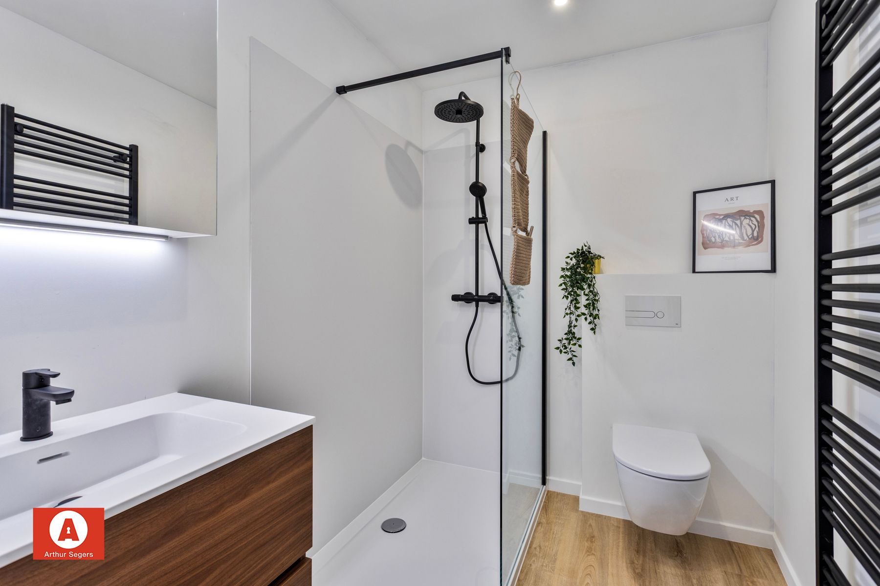 !!! IN OPTIE !!! Totaal gerenoveerde woning met A-label foto 21