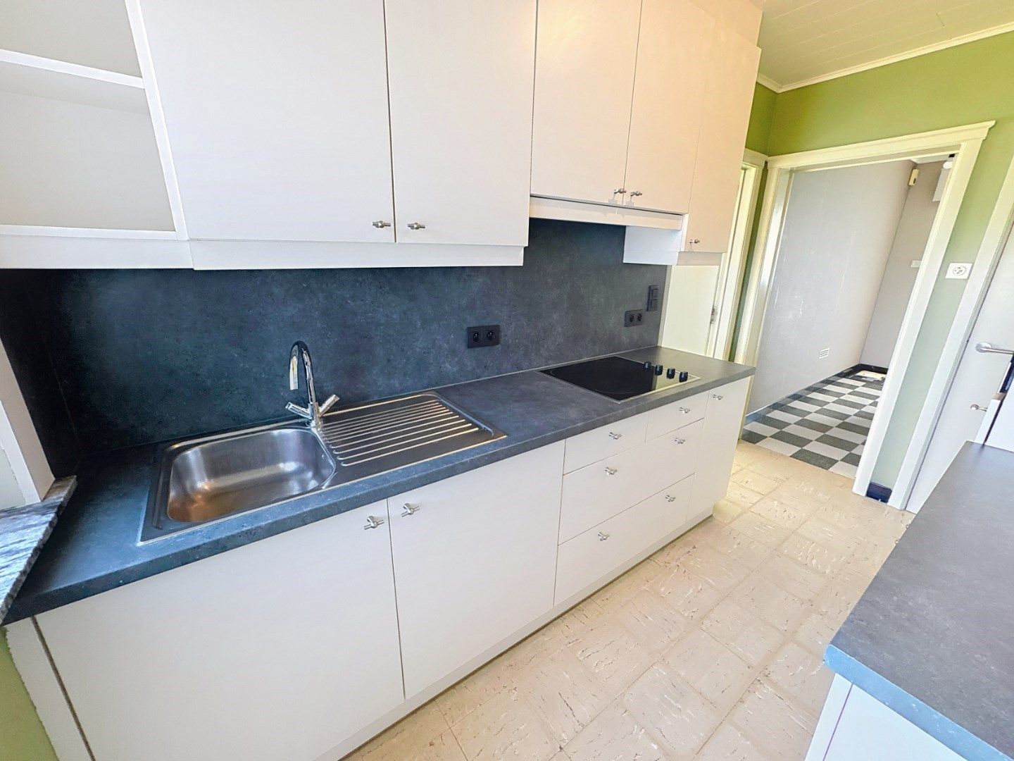 Instapklare en ruime woning met 3slpks en tuin foto 14
