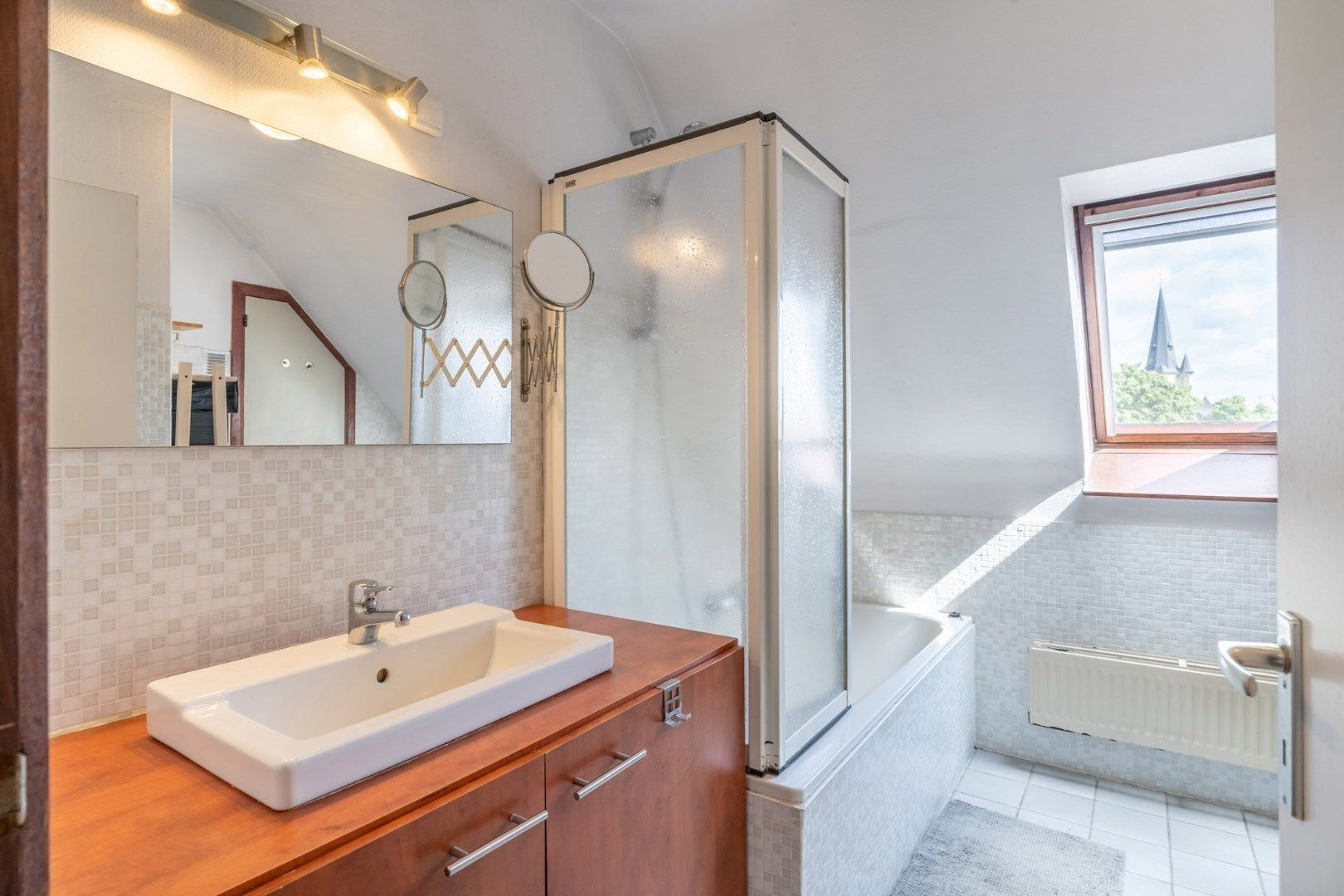 Gezellig 1-slaapkamer appartement in hartje Bilzen foto 15