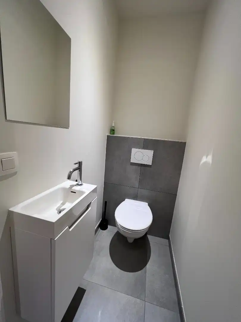 Modern energiezuinig appartement met 2 slaapkamers, terras en inpandige garage in Lievegem foto 6
