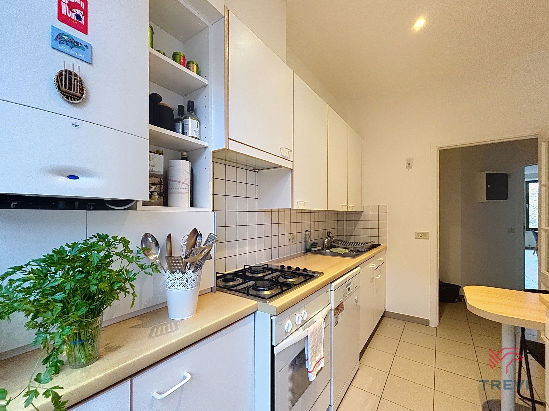 Mooi ongemeubileerd appartement met 1 slaapkamer ! foto 7