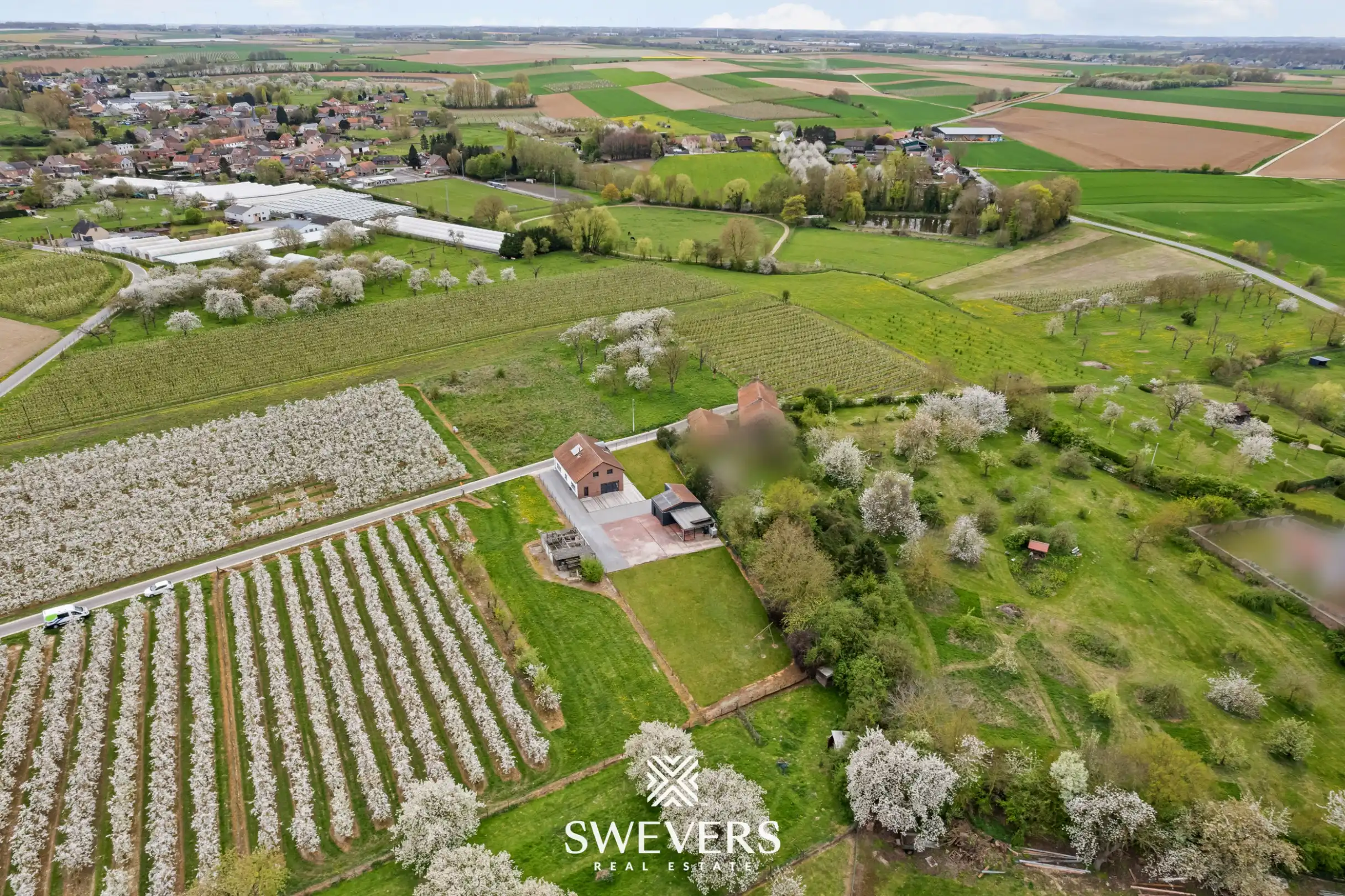 Instapklare open bebouwing met ruime tuin en prachtig uitzicht tussen de boomgaarden in Gingelom foto 36