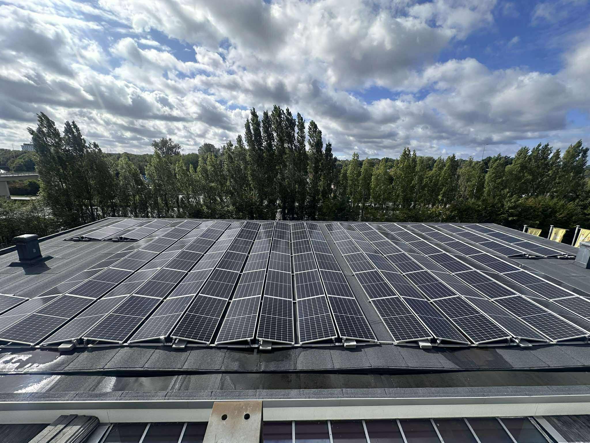 UNIEKE KANTOREN MET PARKING EN VERSCHILLENDE OPPERVLAKTES foto 9