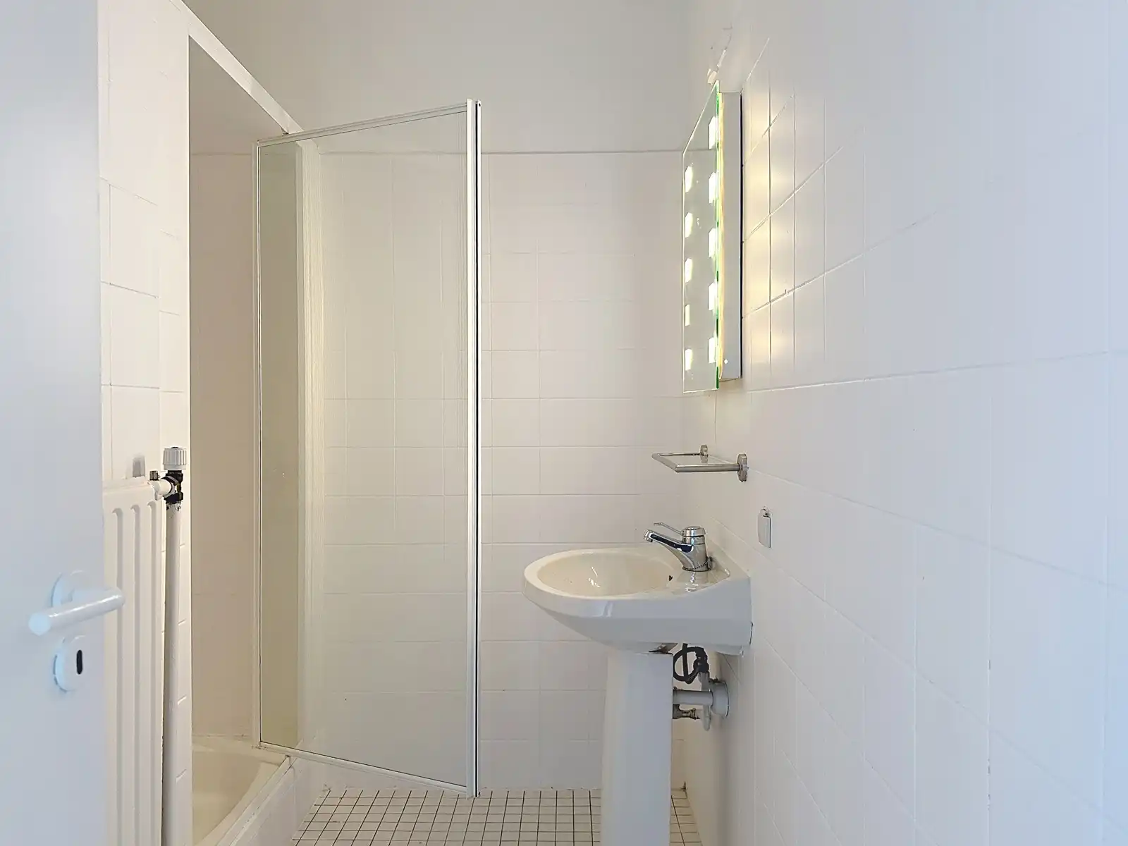 Rustig gelegen appartement in kleine residentie foto 12