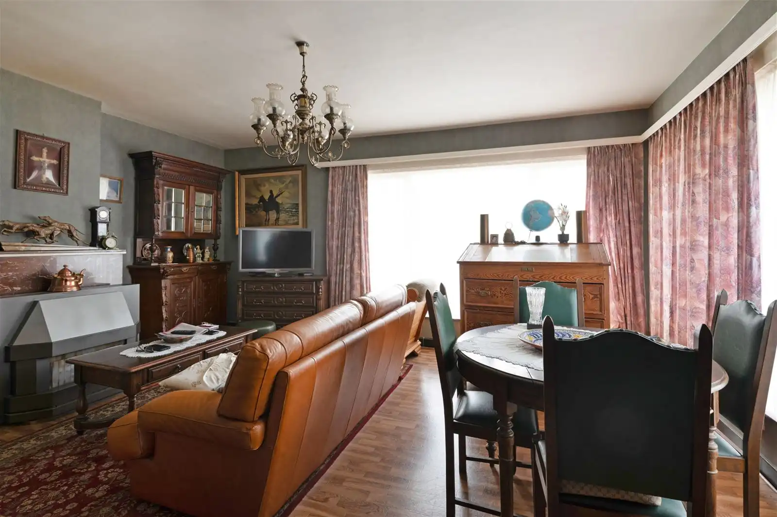 Opbrengsteigendom - met 3 appartementen foto 2