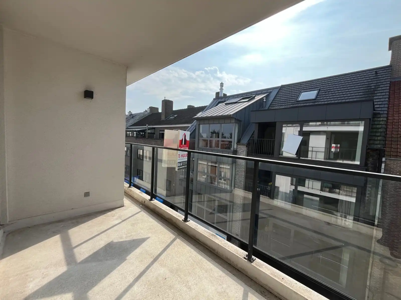 Gezellig en lichtrijk appartement met 2 slaapkamers, terras en staanplaats in hartje Waregem foto 8