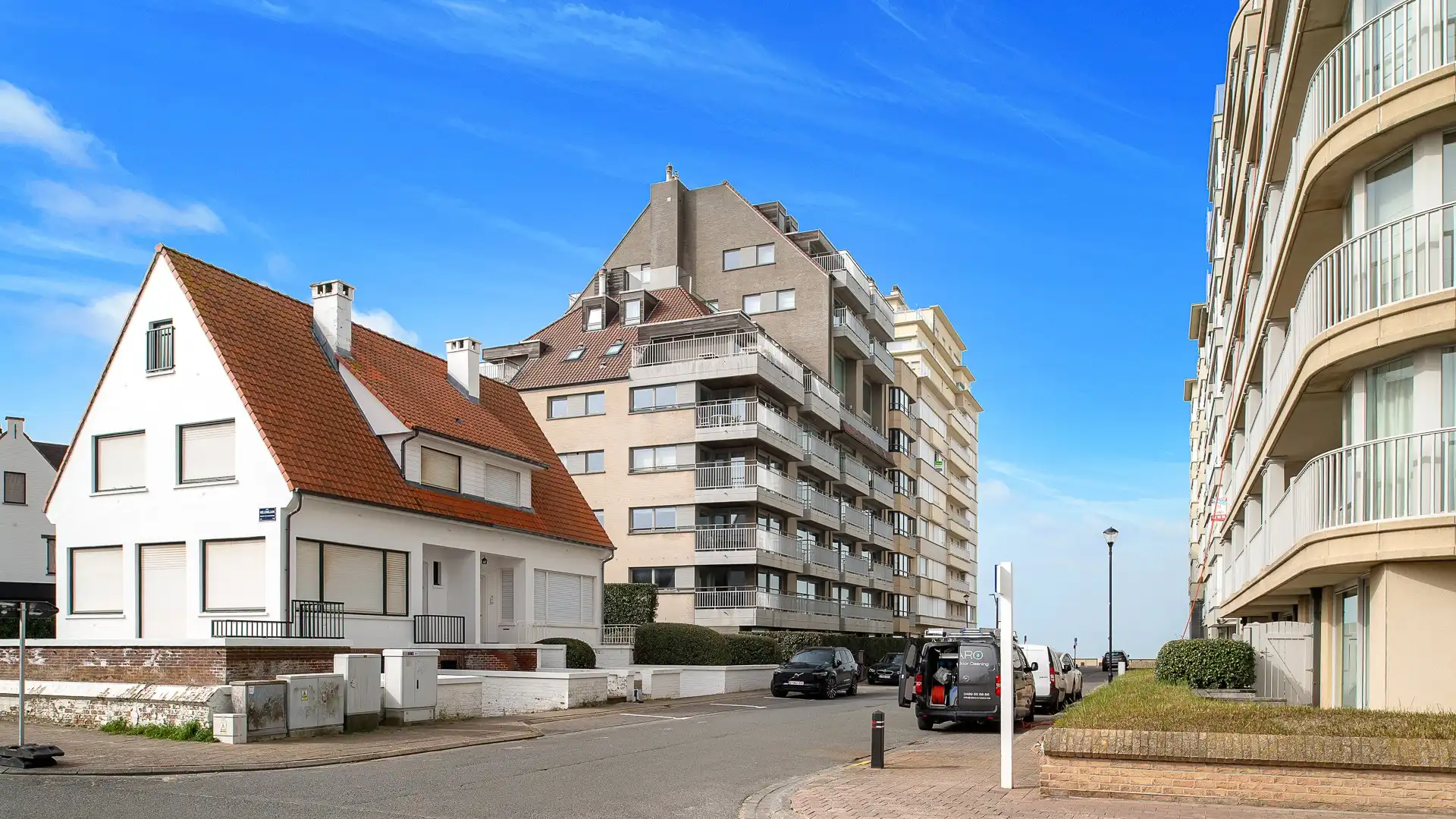 Gezellig appartement met 2 slaapkamers en zijdelings zeezicht foto {{pictureIndex}}