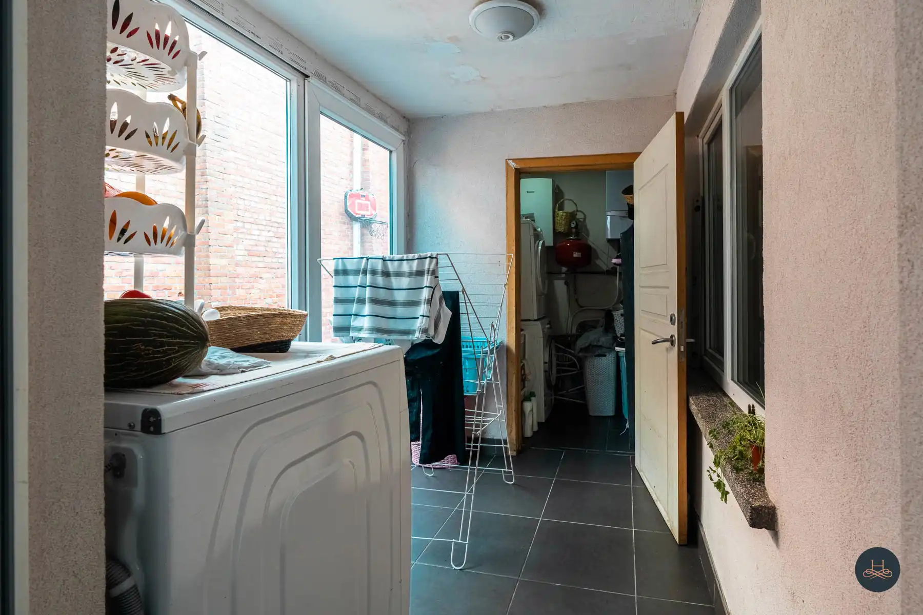 Comfortabele ruime gezinswoning met strategische ligging foto 12