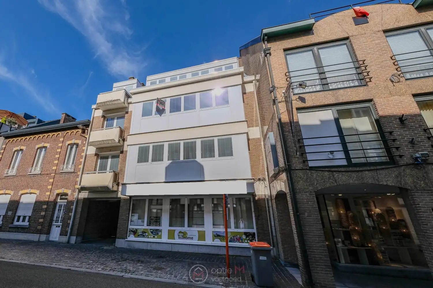 RUIM KANTOORGEBOUW OP TOPLIGGING IN BILZEN foto 7