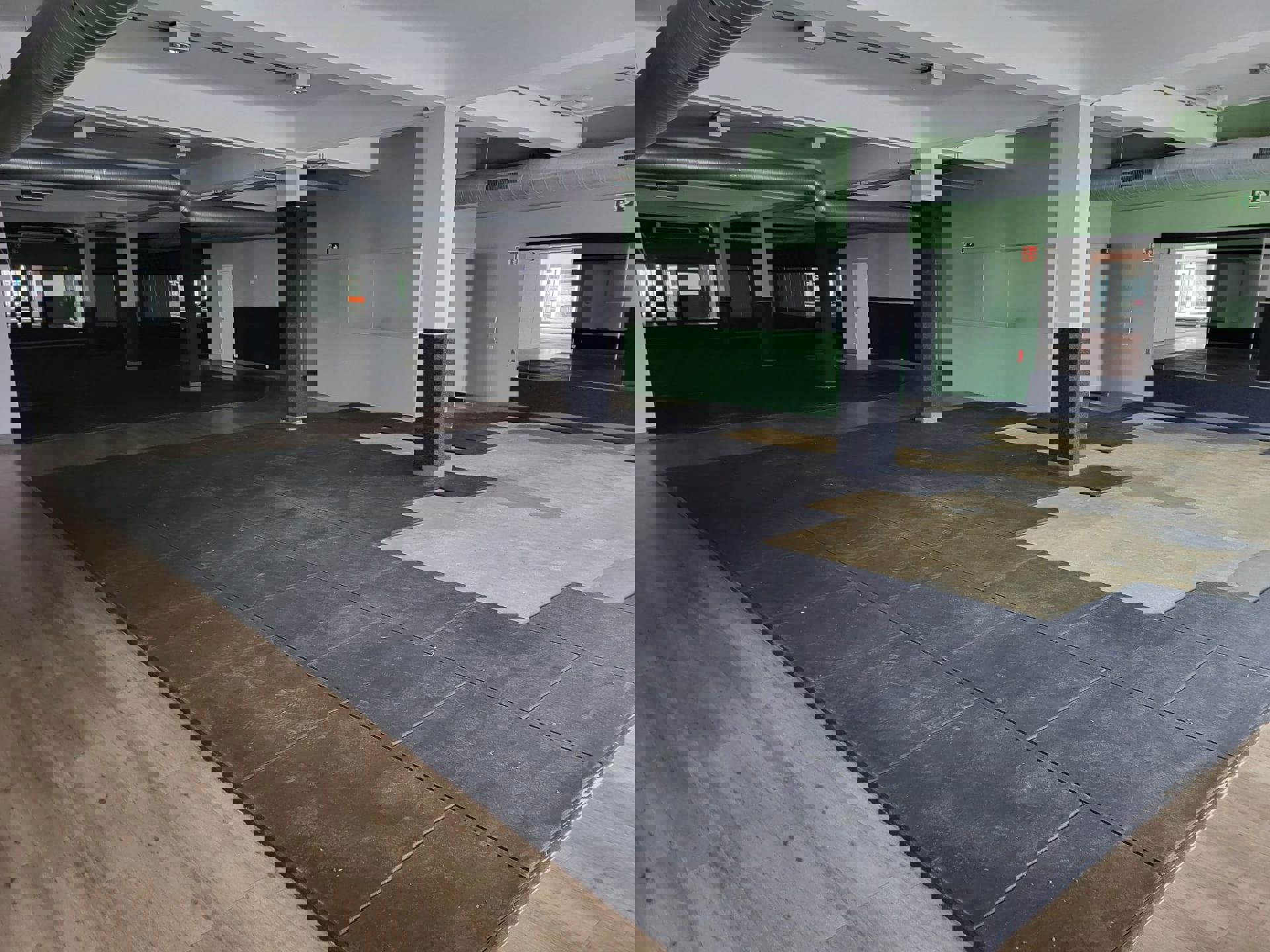 TE HUUR: Pand van 1386m² op de Pauwengraaf, Maasmechelen foto 12