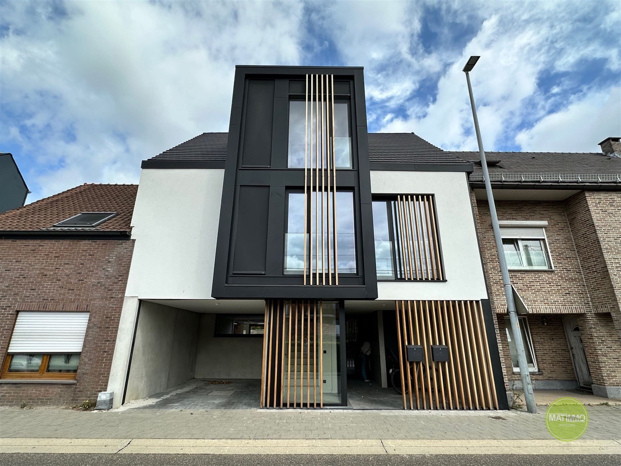 Stijlvol & nieuw duplex-appartement in Mol foto {{pictureIndex}}