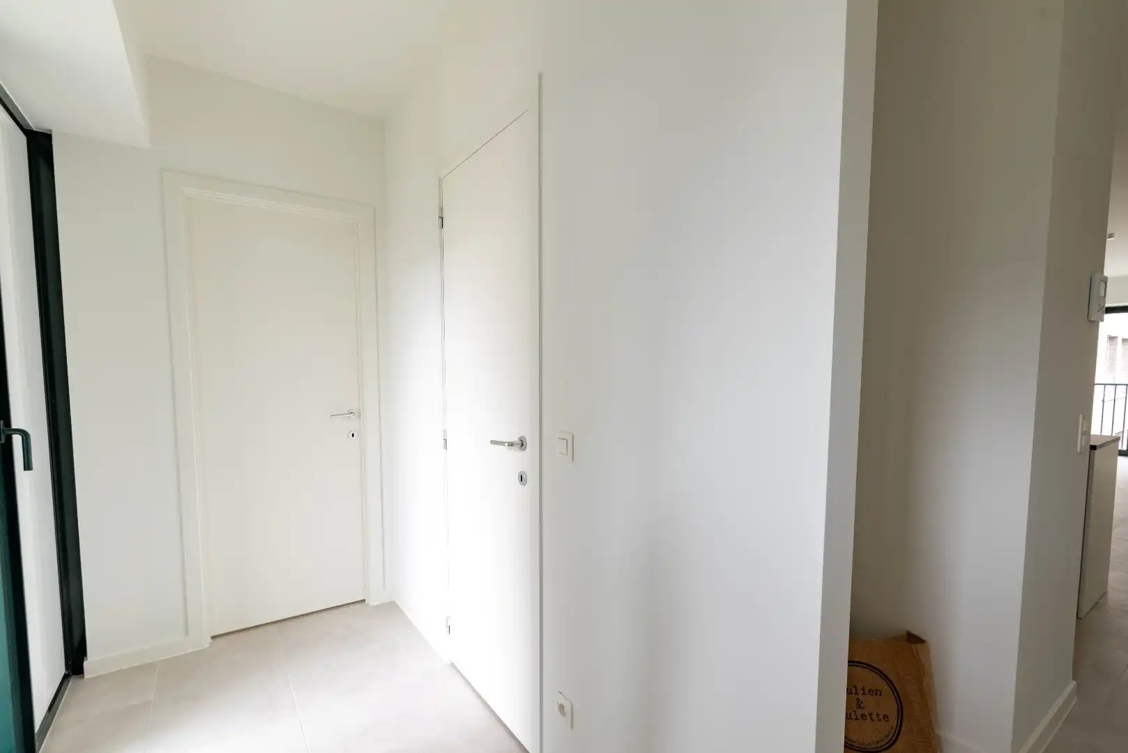 Prachtig nieuwbouw appartement met 2 slk en terras foto 20