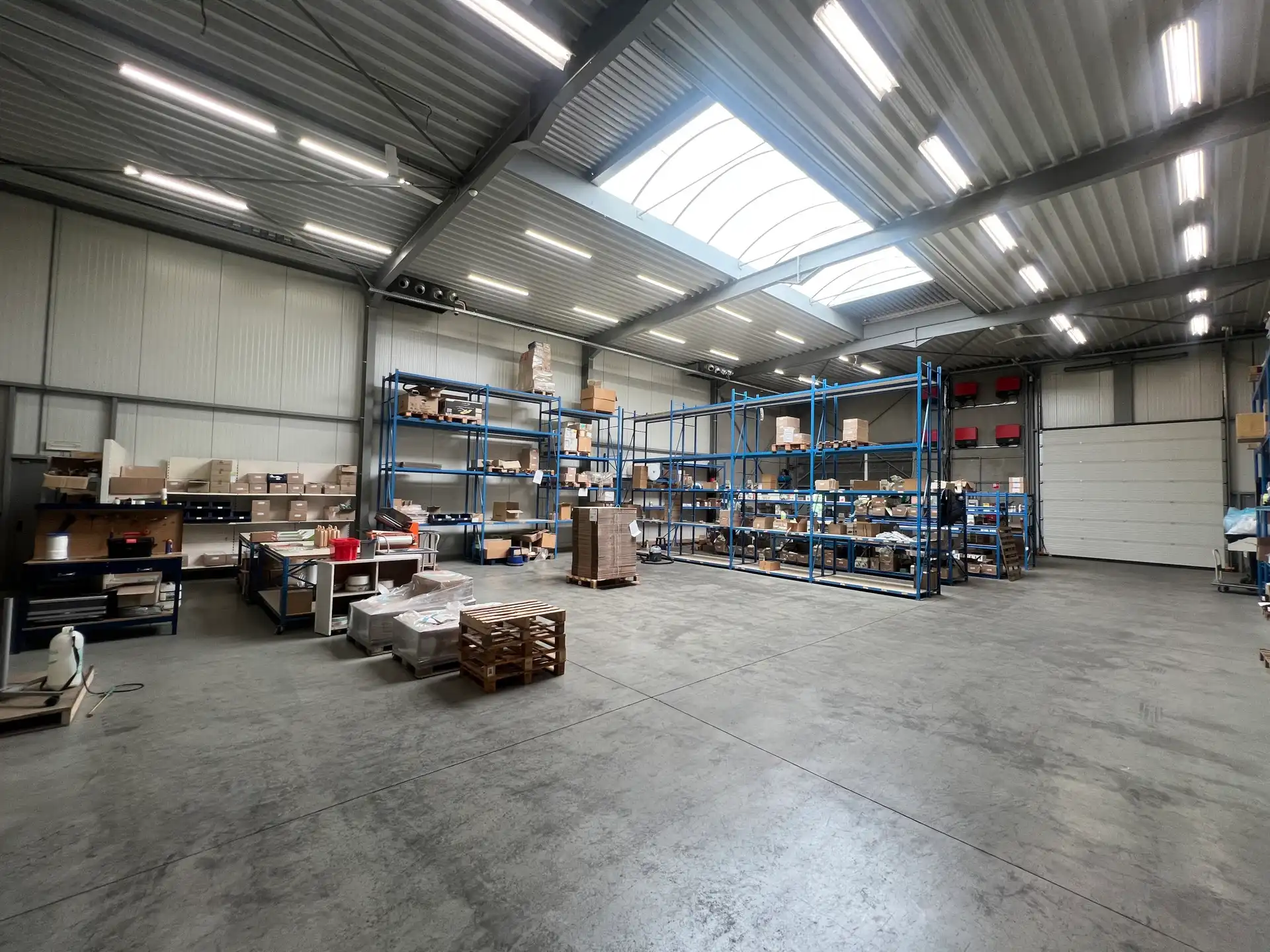 MULTIFUNCTIONEEL EN ENERGIEZUINIG BEDRIJFSGEBOUW  foto 17