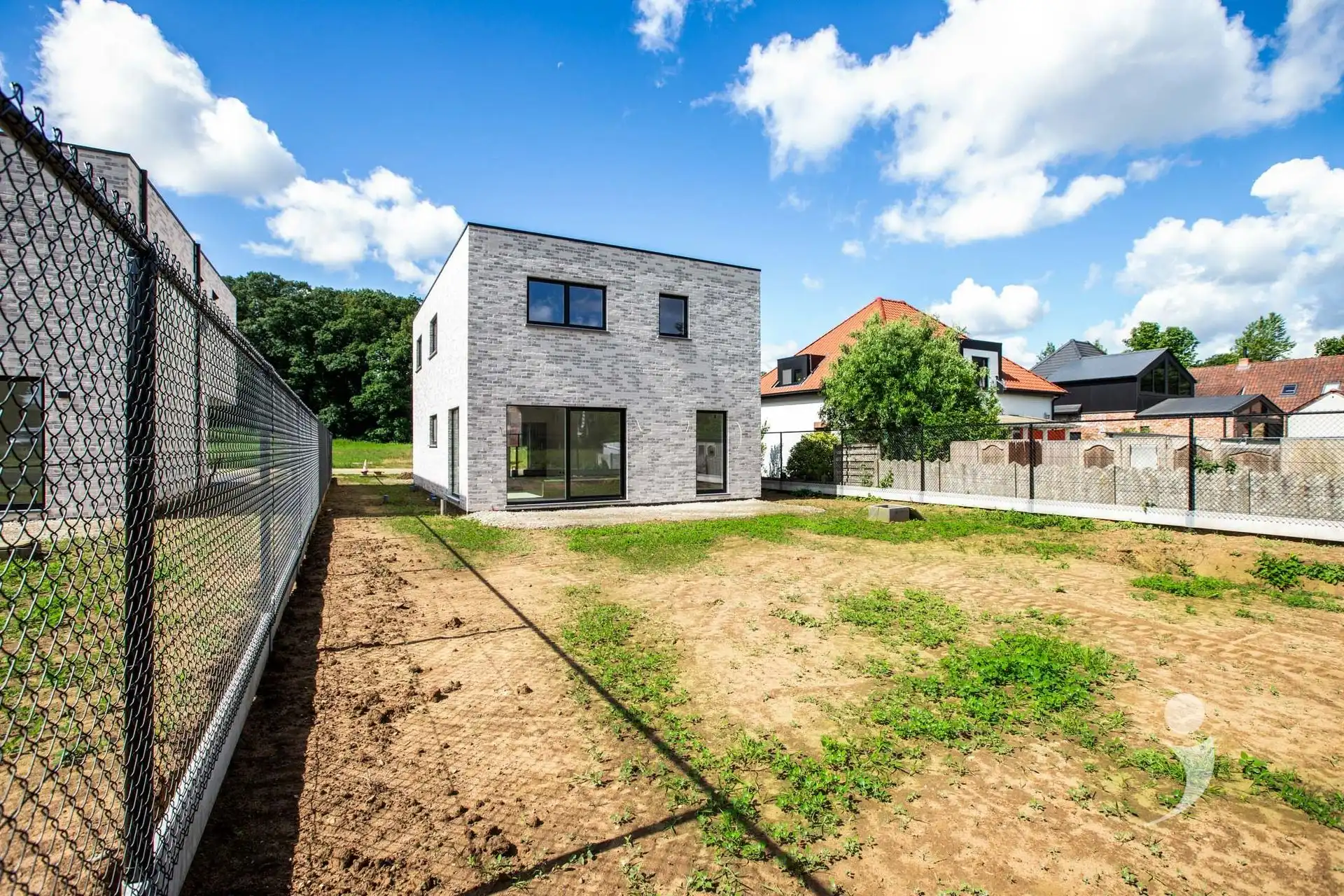 Knappe nieuwbouw woning op een rustige locatie!  foto 23